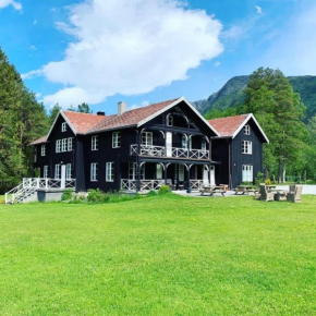 Hotels in Øksendal